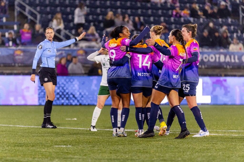 Carolina Ascent celebrate goal against Lexington SC